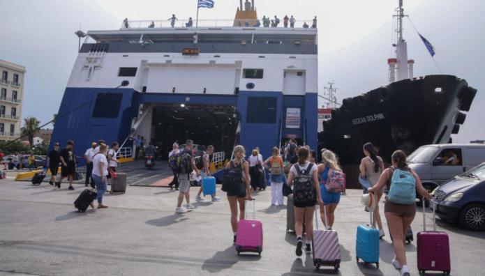 Διαμέρισμα Στο Κέντρο Δίπλα Στα Νοσοκομεία Και Τα Αξιοθέατα Athens Exterior photo
